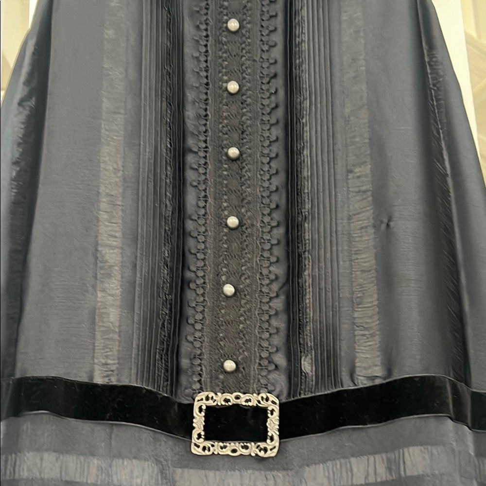 Anna Sui Black Sleeveless Sheath Dress with Peter Pan Collar - Picture 2 of 4
